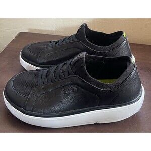 OOFOS Women's Size 9 Club+ Black Leather Sneakers Used In Excellent Condition